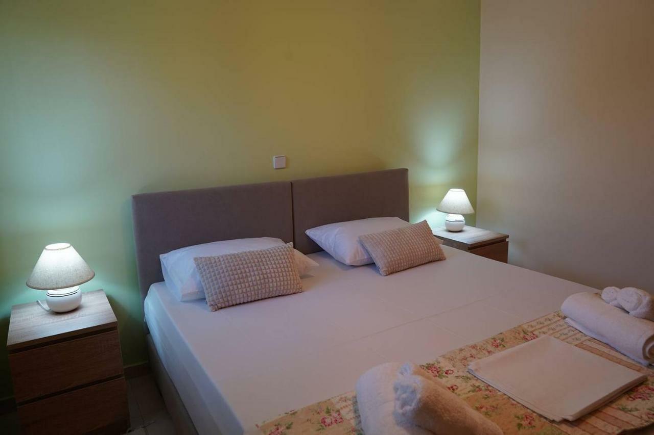 Eleni'S Holiday Home Kalamata Ngoại thất bức ảnh